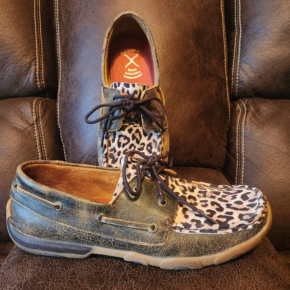 Twisted X Leopard Print Moccasins - Picture 2 of 4